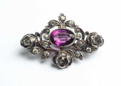SILVER BROOCH