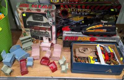 TOYS