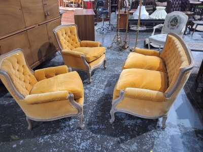 LOUNGE SUITE