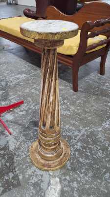 PEDESTAL