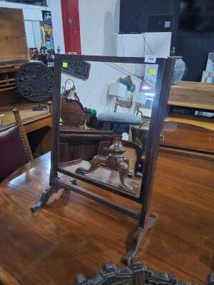DRESSING MIRROR