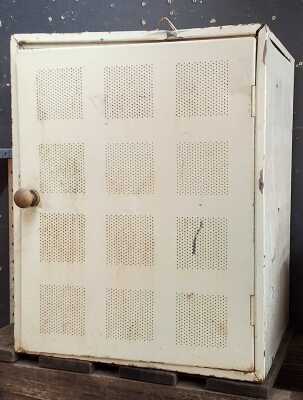 HANGING MEAT SAFE