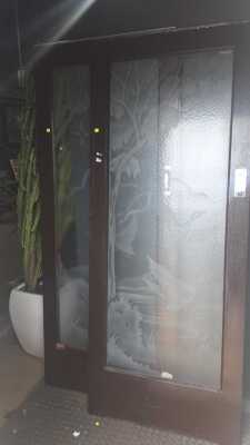 SLIDING DOORS