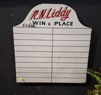 WIN & PLACE BOARD