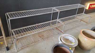 POTTING STAND