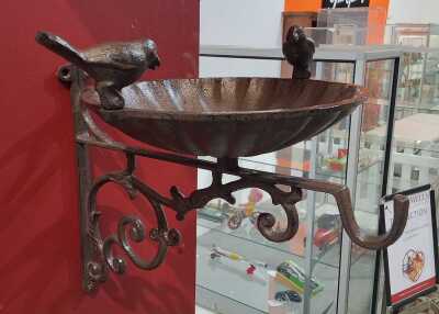 BIRD FEEDER