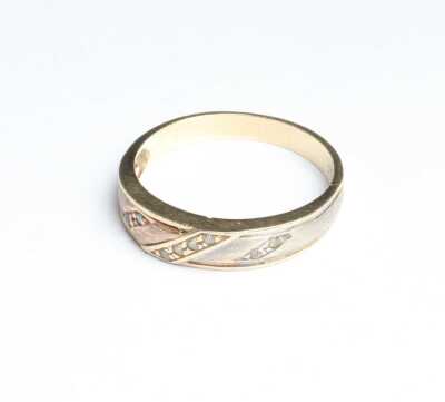 GOLD RING