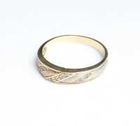 GOLD RING