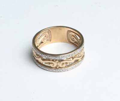 GOLD RING