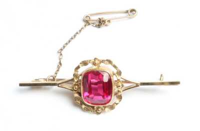 GOLD BROOCH