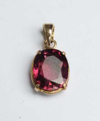 GOLD PENDANT