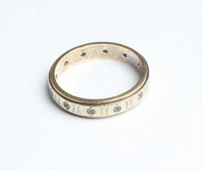 GOLD RING