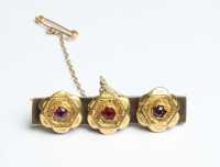 BROOCH