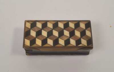 SNUFF BOX