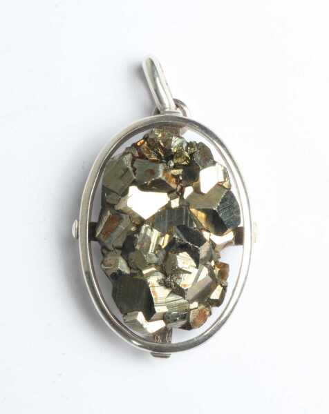GEMSTONE PENDANT