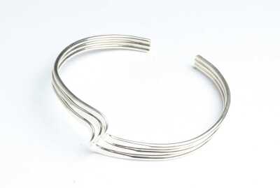 SILVER BANGLE