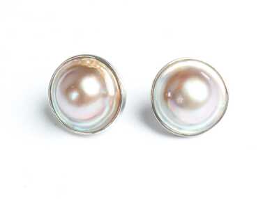 PEARL EARRINGS