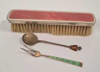 ENAMEL ITEMS