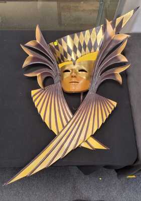 DECORATIVE VENETIAN MASK