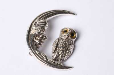 SILVER BROOCH