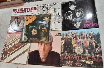 BEATLES RECORDS