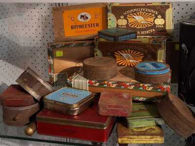 TOBACCO TINS