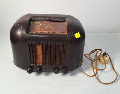 BAKELITE RADIO