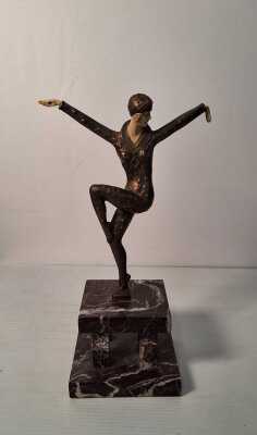 ACROBAT FIGURE