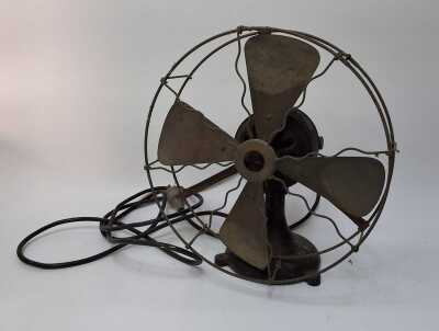 VINTAGE FAN