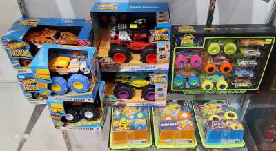 HOT WHEELS
