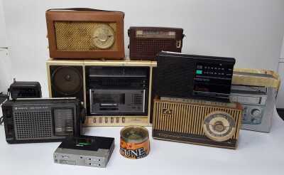 VINTAGE RADIOS