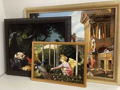 WALL DECOR