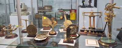 NAVIGATIONAL INSTRUMENTS