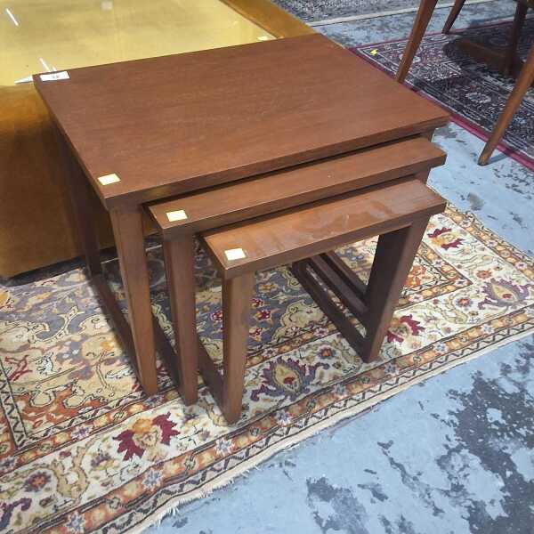 NEST OF TABLES