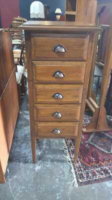 BEDROOM STORAGE