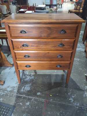 CHEST OF DRAWERS