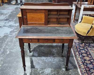 WRITING DESK