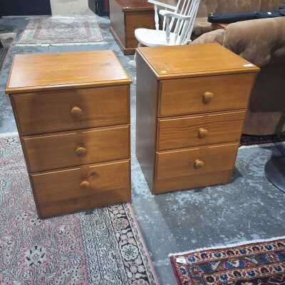 BEDSIDE TABLES