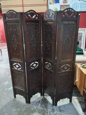 FOLDING SCREEN