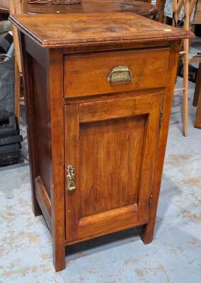 VINTAGE CABINET