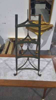 POT STAND
