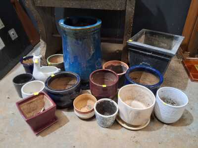 PLANT POTS