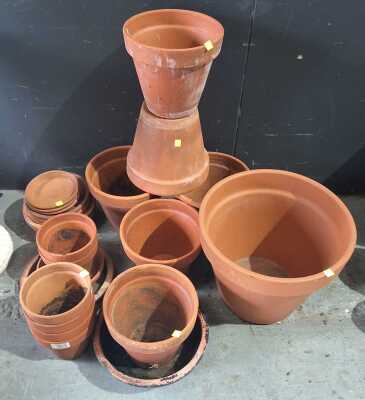 PLANT POTS
