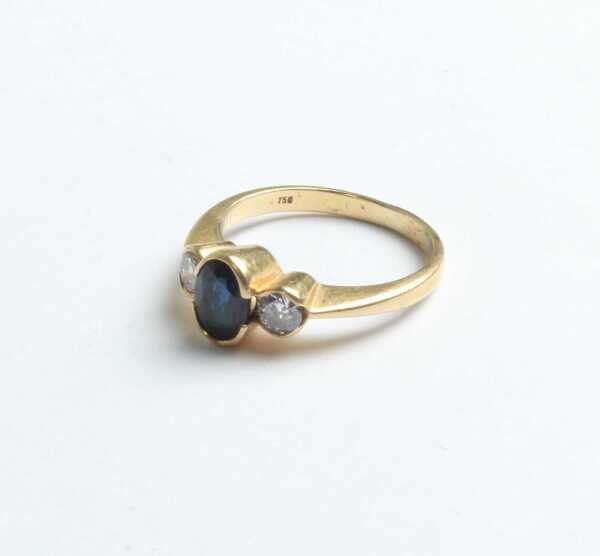 GOLD RING