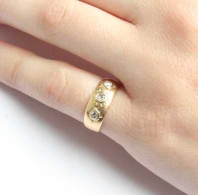 GOLD RING