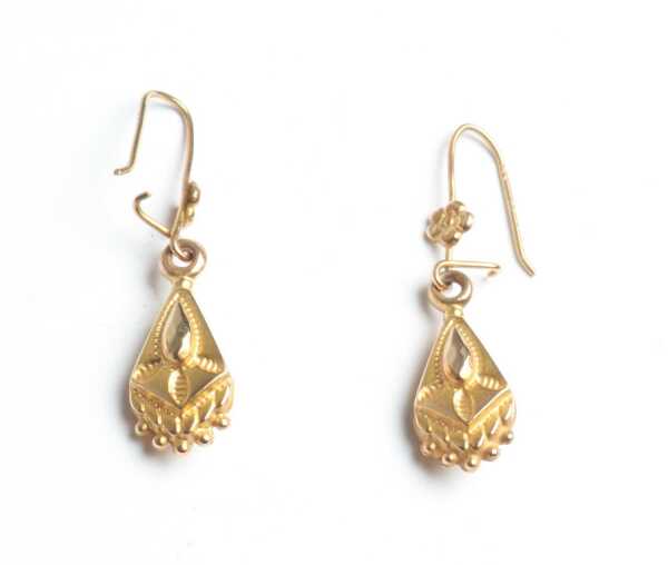 GOLD EARRINGS