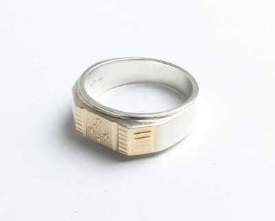 GOLD RING