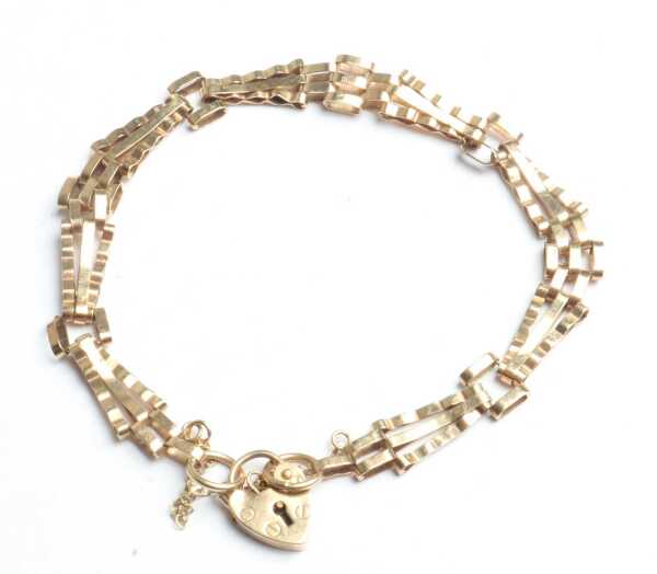 GOLD BRACELET