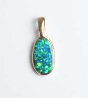 OPAL PENDANT