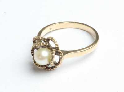 GOLD RING